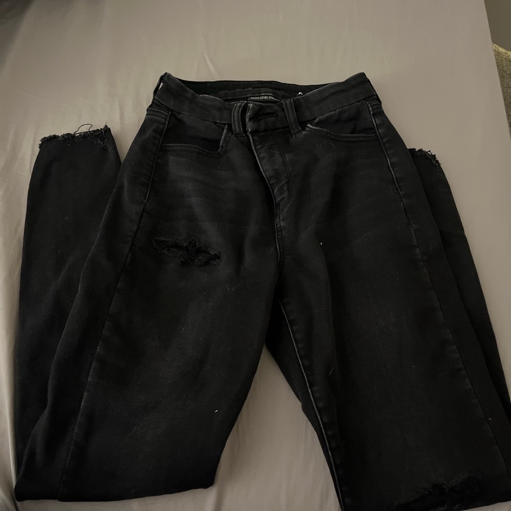 American eagle ripped jeans
